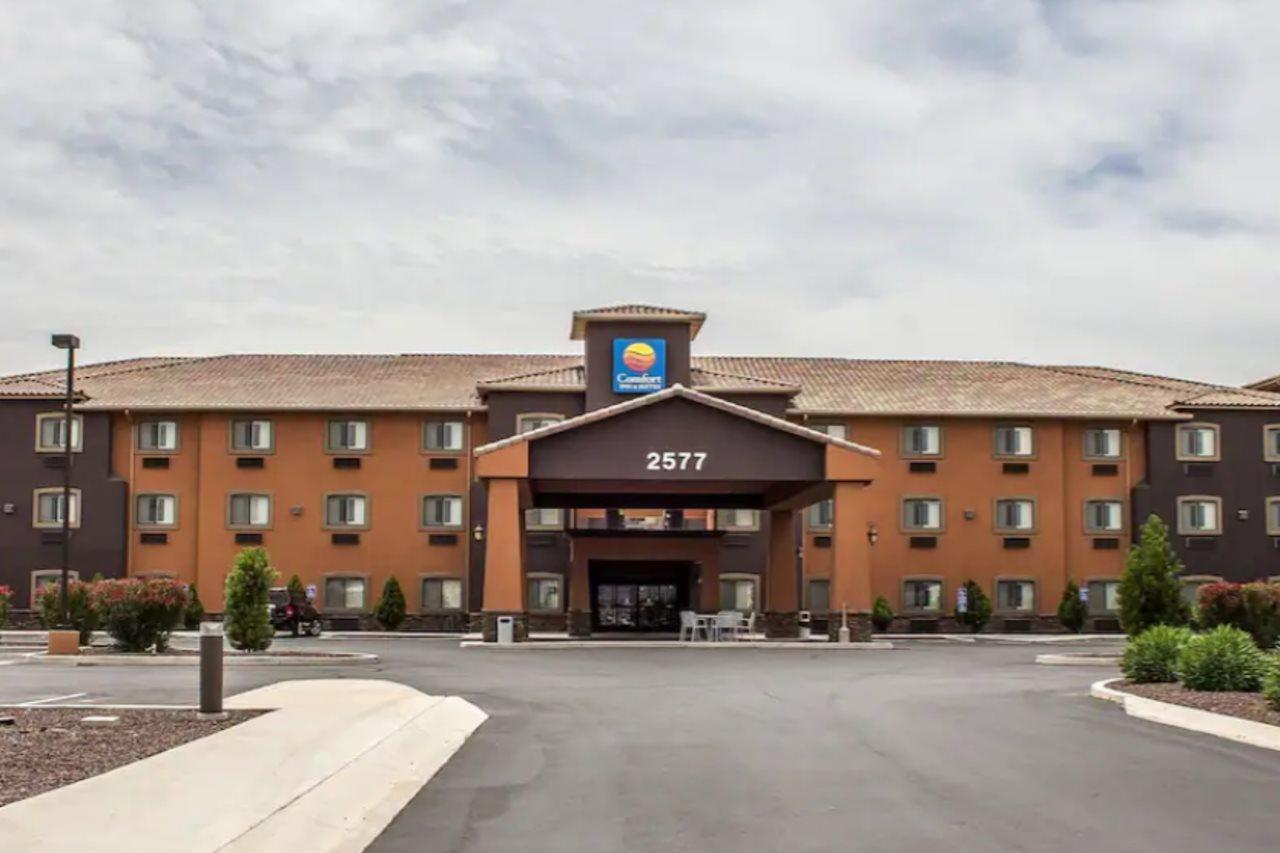 Comfort Inn And Suites Thatcher Exterior photo