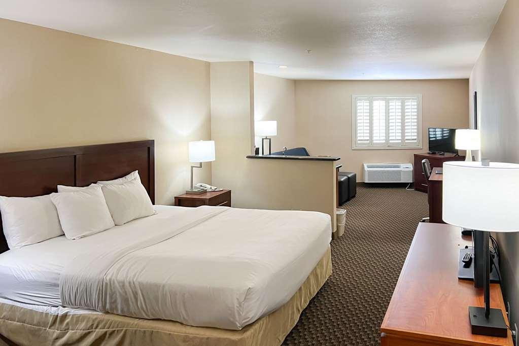 Comfort Inn And Suites Thatcher Room photo