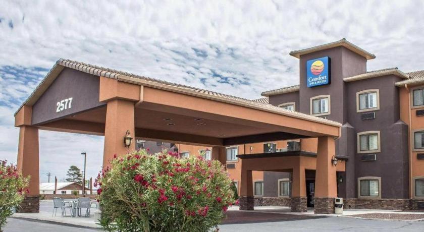 Comfort Inn And Suites Thatcher Exterior photo